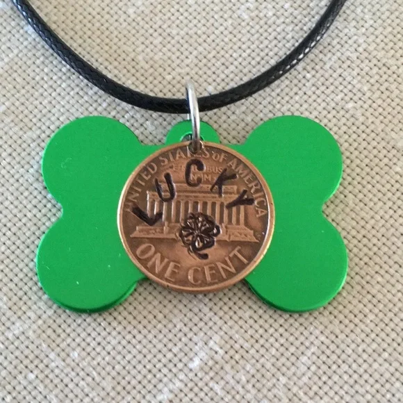 ARTISAN LUCKY Dog Bone Necklace Green Hand Crafted Stamped Shamrock Penny - Picture 1 of 8